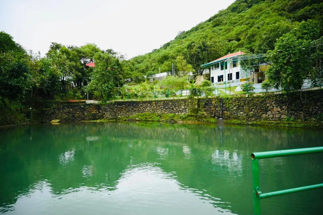 Shisiram-Italian Luxury Cottage Tabor Hills Resort 바가몬 인도