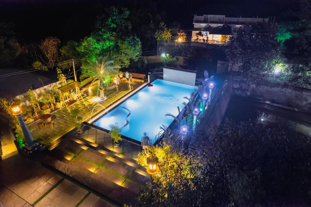 Shisiram-Italian Luxury Cottage Tabor Hills Resort 바가몬 0*,  인도